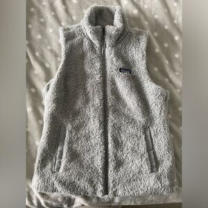 Patagonia Women’s Large Sherpa fleece vest in Grey